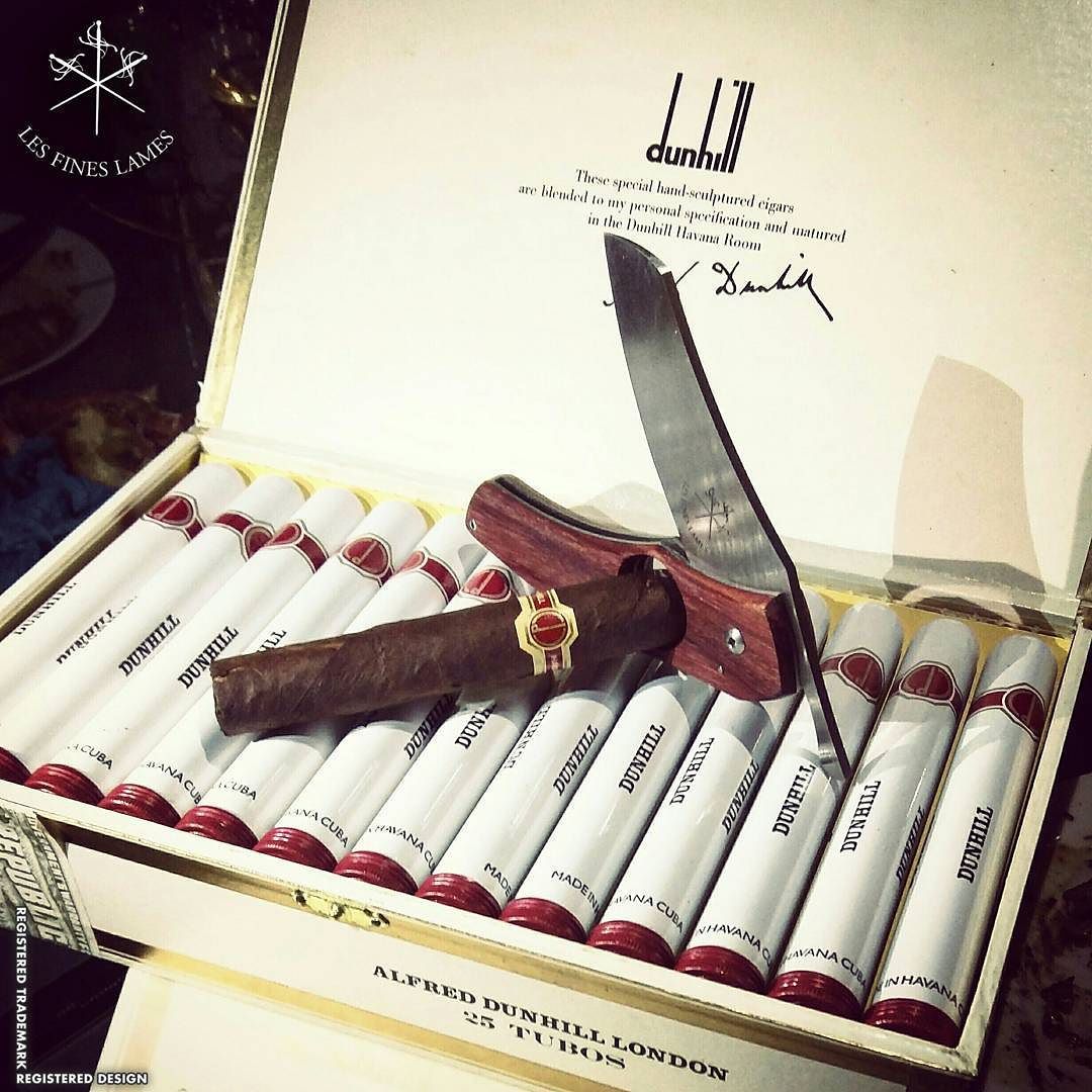 When your cigar cost twice as much as your cutter 😂
1984 #Dunhill #Cabinetta 😍👍💨 http://ift.tt/2eVtbnV | info on the knife : http://ift.tt/1J1EGDu