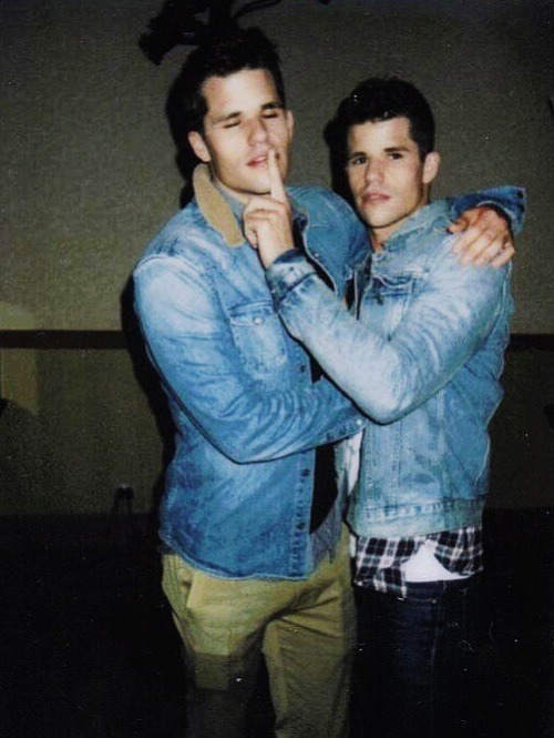 antinoo5: “Max and Charlie Carver ”