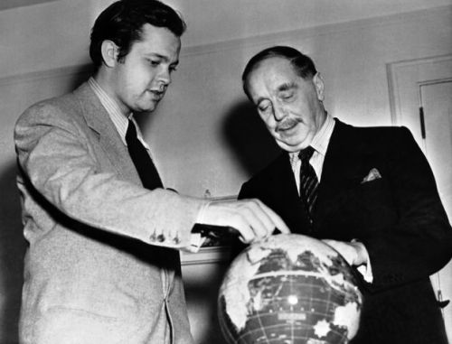 War of the Words? Orson Welles meets H.G. Wells at a San Antonio radio station