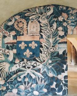 This wall inside the castle in Estaing was covered in this tapestry. Isn’t it beautiful?!? (at Estaing, Aveyron)