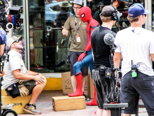 Spiderman homecoming behind the scenes Tumblr_inline_oajb3vFFH21uqhyn3_540