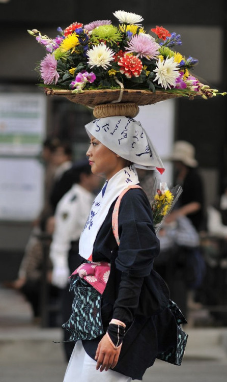 In Kyoto, Japan’s old capital, right until the first few years of the last century one sure sign of spring was the Shirakawame, the flower maidens in their special costumes selling flowers on the streets of the city. It is said that the practice...
