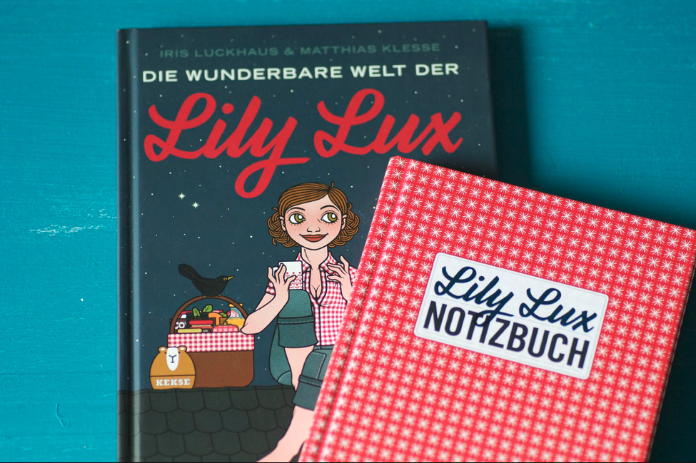Foto von den Büchern Die wunderbare Welt der Lily Lux und Lily Lux Notizbuch